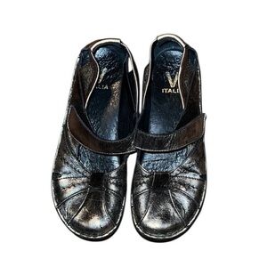 V Italia 1705 Genova Metallic Leather Mary Jane Women's 7- 7.5 US / 38 EU